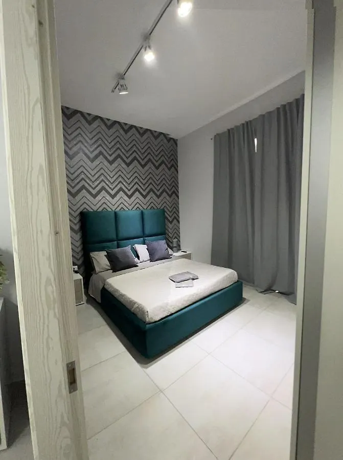 Sky House Luxury Apartment Naples 0*,